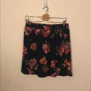 Francesca’s flowy floral skirt